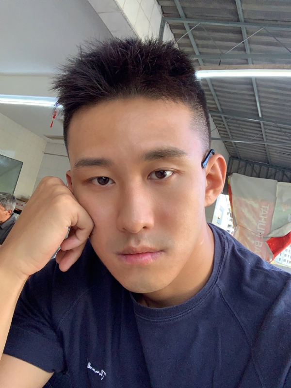 相见恨晚的第二张照片--三亚父母相亲团